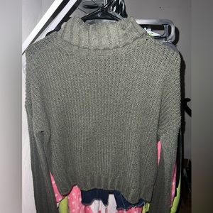 Women’s Emerald Turtleneck Fall Sweater